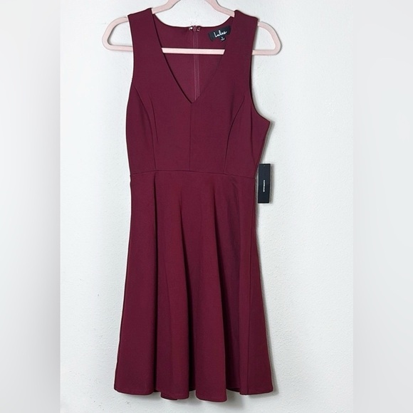 NWT Lulus Hello World Dress in Burgundy size small - Picture 11 of 11